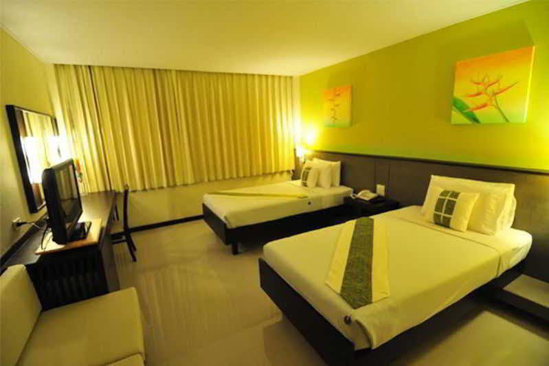 Navarat Heritage Hotel Kamphaeng Phet Exterior foto